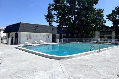 Condominio en alquiler en Bradenton, Florida, 1 dormitorio, 78.97 m2 № 1681518 - foto 15