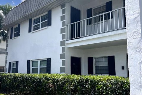 Condominio en alquiler en Bradenton, Florida, 1 dormitorio, 78.97 m2 № 1681518 - foto 1