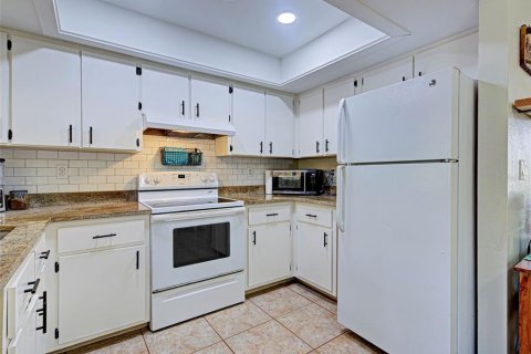 House in Port Charlotte, Florida 3 bedrooms, 123.65 sq.m. № 1650454 - photo 10