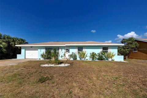 House in Port Charlotte, Florida 3 bedrooms, 123.65 sq.m. № 1650454 - photo 3