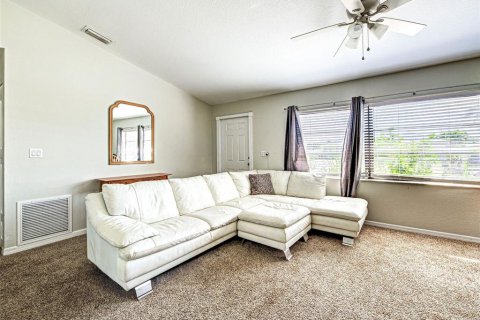 House in Port Charlotte, Florida 3 bedrooms, 123.65 sq.m. № 1650454 - photo 21