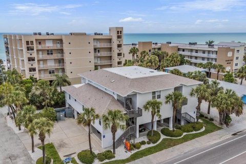 Condo à Indian Rocks Beach, Floride, 2 chambres  № 2137137