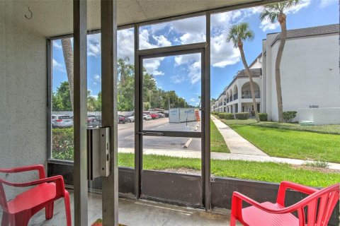 Condo in Brandon, Florida, 2 bedrooms № 2225767 - photo 26