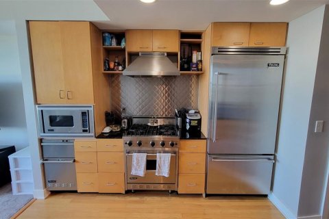 Condo in Tampa, Florida, 1 bedroom № 2148372 - photo 3