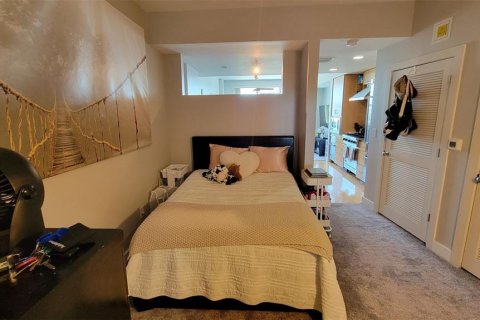 Condo in Tampa, Florida, 1 bedroom № 2148372 - photo 10