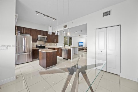 Touwnhouse à vendre à Boynton Beach, Floride: 4 chambres, 167.41 m2 № 2033990 - photo 17