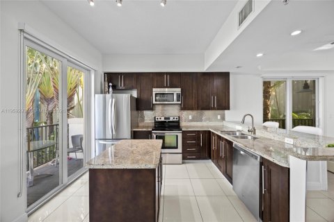 Touwnhouse à vendre à Boynton Beach, Floride: 4 chambres, 167.41 m2 № 2033990 - photo 19