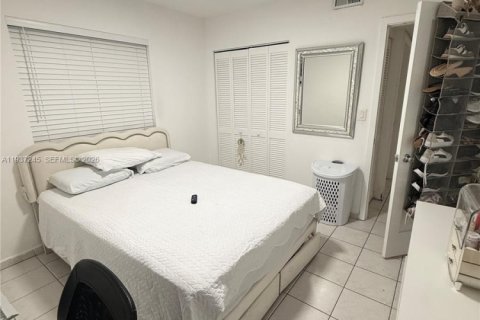 Appartement à louer à Hialeah, Floride: 2 chambres, 80.82 m2 № 1998998 - photo 12