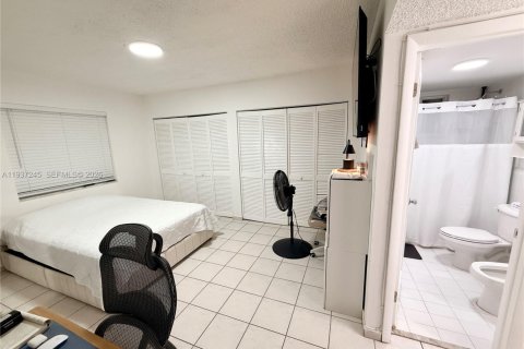 Appartement à louer à Hialeah, Floride: 2 chambres, 80.82 m2 № 1998998 - photo 17