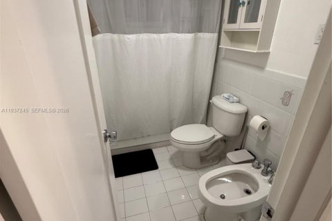 Appartement à louer à Hialeah, Floride: 2 chambres, 80.82 m2 № 1998998 - photo 15