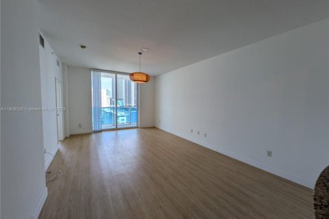 Condominio en venta en Hallandale Beach, Florida, 1 dormitorio, 83.61 m2 № 1992326 - foto 6