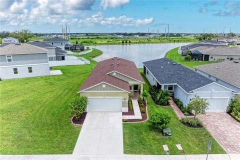 House in Parrish, Florida 3 bedrooms, 151.9 sq.m. № 2287705
