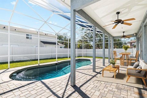 House in Oldsmar, Florida 4 bedrooms, 210.89 sq.m. № 1584794 - photo 3