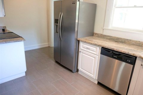 Villa ou maison à vendre à Tampa, Floride: 2 chambres, 90.67 m2 № 1905192 - photo 25