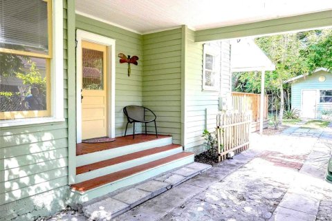 Villa ou maison à vendre à Tampa, Floride: 2 chambres, 90.67 m2 № 1905192 - photo 12