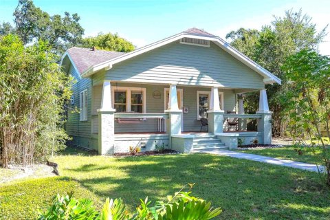 Villa ou maison à vendre à Tampa, Floride: 2 chambres, 90.67 m2 № 1905192 - photo 2