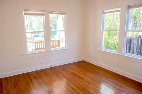 Villa ou maison à vendre à Tampa, Floride: 2 chambres, 90.67 m2 № 1905192 - photo 18