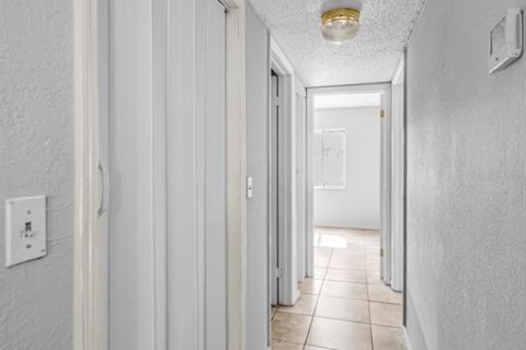 Купить кондоминиум в Клируотер, Флорида 7 комнат, 82.96м2, № 2222579 - фото 21