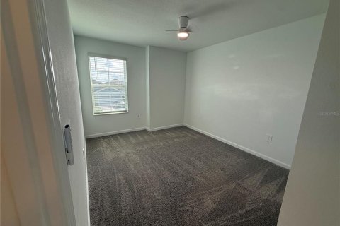 House in Winter Haven, Florida 4 bedrooms, 179.58 sq.m. № 2379043 - photo 19