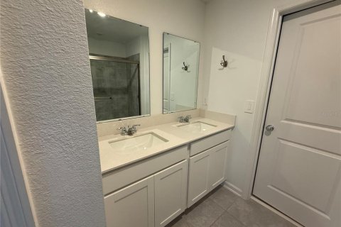 House in Winter Haven, Florida 4 bedrooms, 179.58 sq.m. № 2379043 - photo 12