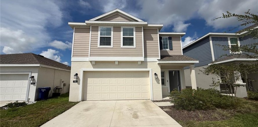 House in Winter Haven, Florida 4 bedrooms, 179.58 sq.m. № 2379043
