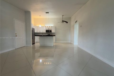 Купить кондоминиум в Майами, Флорида 2 спальни, 77.57м2, № 2179544 - фото 12