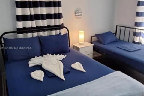 Immobilier commercial à vendre à Miami, Floride: 296.17 m2 № 2034573 - photo 11