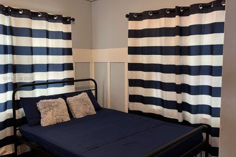 Immobilier commercial à vendre à Miami, Floride: 296.17 m2 № 2034573 - photo 22