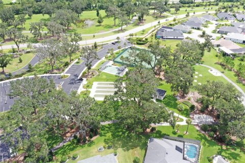 House in The Villages, Florida 3 bedrooms, 181.07 sq.m. № 1876551 - photo 23