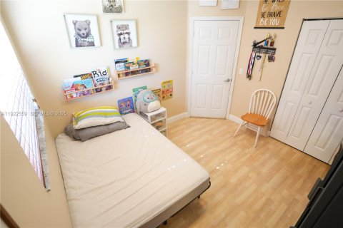 House in Miramar, Florida 3 bedrooms, 153.29 sq.m. № 1977086 - photo 19