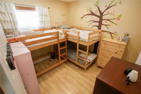 House in Miramar, Florida 3 bedrooms, 153.29 sq.m. № 1977086 - photo 21