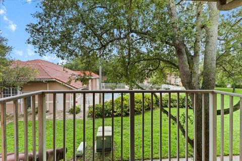 Condo in Davie, Florida, 2 bedrooms  № 1895948 - photo 18