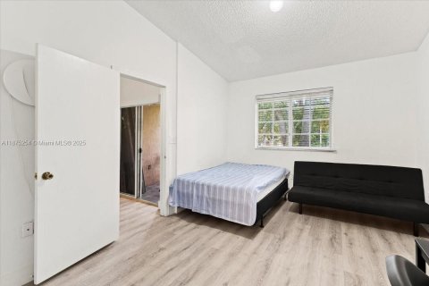 Condominio en venta en Davie, Florida, 2 dormitorios, 85.1 m2 № 1895948 - foto 12