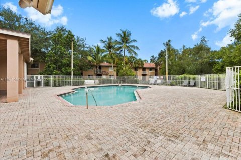 Condominio en venta en Davie, Florida, 2 dormitorios, 85.1 m2 № 1895948 - foto 25