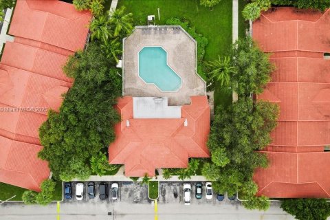 Condominio en venta en Davie, Florida, 2 dormitorios, 85.1 m2 № 1895948 - foto 27
