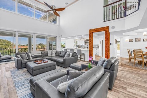 Villa ou maison à vendre à Saint Pete Beach, Floride: 5 chambres, 442.77 m2 № 2399544 - photo 21