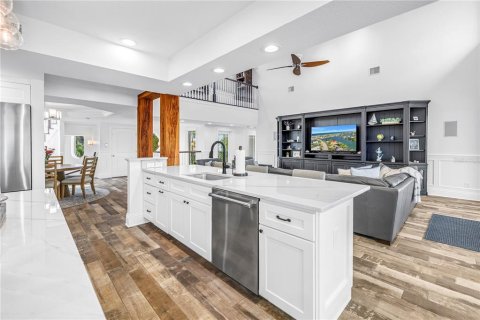Villa ou maison à vendre à Saint Pete Beach, Floride: 5 chambres, 442.77 m2 № 2399544 - photo 20