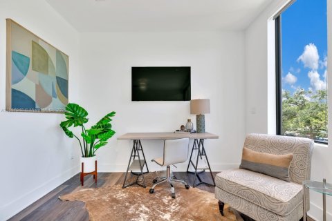 Touwnhouse à vendre à Fort Lauderdale, Floride: 5 chambres, 284.84 m2 № 1949683 - photo 14