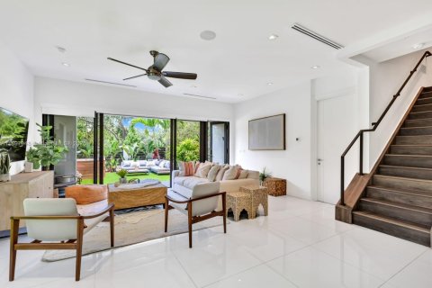 Touwnhouse à vendre à Fort Lauderdale, Floride: 5 chambres, 284.84 m2 № 1949683 - photo 6