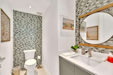 Touwnhouse à vendre à Fort Lauderdale, Floride: 5 chambres, 284.84 m2 № 1949683 - photo 26