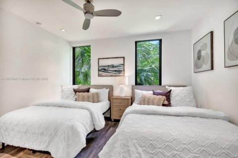 Touwnhouse à vendre à Fort Lauderdale, Floride: 5 chambres, 284.84 m2 № 1949683 - photo 25