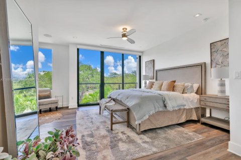 Touwnhouse à vendre à Fort Lauderdale, Floride: 5 chambres, 284.84 m2 № 1949683 - photo 11