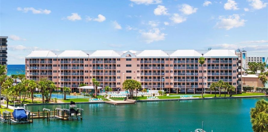 Condominio en Saint Pete Beach, Florida, 2 dormitorios  № 1765092