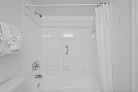Condominio en venta en Saint Pete Beach, Florida, 2 dormitorios, 74.32 m2 № 1765092 - foto 17