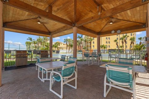 Condominio en venta en Saint Pete Beach, Florida, 2 dormitorios, 74.32 m2 № 1765092 - foto 29