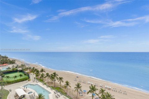 Condo in Sunny Isles Beach, Florida, 3 bedrooms  № 1311197 - photo 12