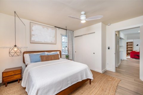 Apartment in Coral Gables, Florida 1 bedroom, 245.26 sq.m. № 2087205 - photo 15