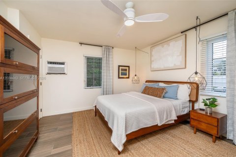 Apartment in Coral Gables, Florida 1 bedroom, 245.26 sq.m. № 2087205 - photo 16