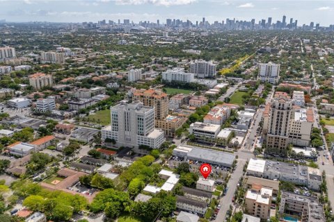 Apartment in Coral Gables, Florida 1 bedroom, 245.26 sq.m. № 2087205 - photo 19