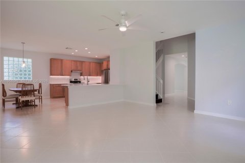 Casa en alquiler en Delray Beach, Florida, 3 dormitorios, 256.5 m2 № 2017973 - foto 11